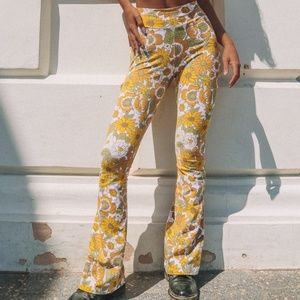 Her Pony Buttercup Flare Pants